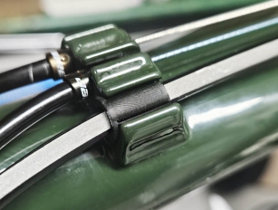 RC BIKE PA14 PRZELOTKA UCHWYT BLOKADA PANCERZA DO RAMY