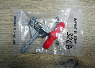 BIKE-HAND YC-326A KLUCZ SKUWACZ ROZKUWACZ ŁAŃCUCHA
