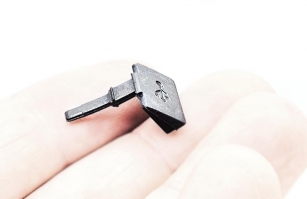 POKRYWKA OSŁONA USB WYŚWIETLACZA KIOX